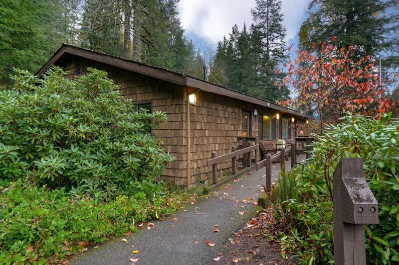 Silver Falls Lodge & Conference Center Sublimity Esterno foto