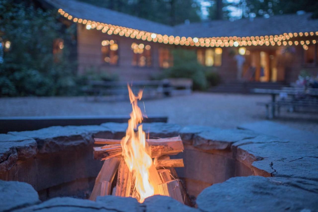 Silver Falls Lodge & Conference Center Sublimity Esterno foto